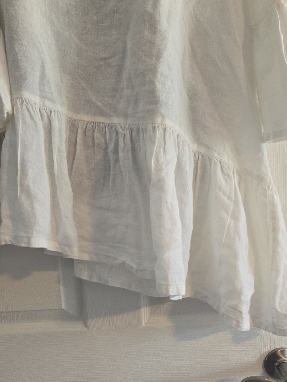 bryn Walker White Linen-Blend Ruffle Tunic - Picture 3 of 6